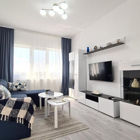 Bright Stylish Apartment In Pitesti Ngoại thất bức ảnh