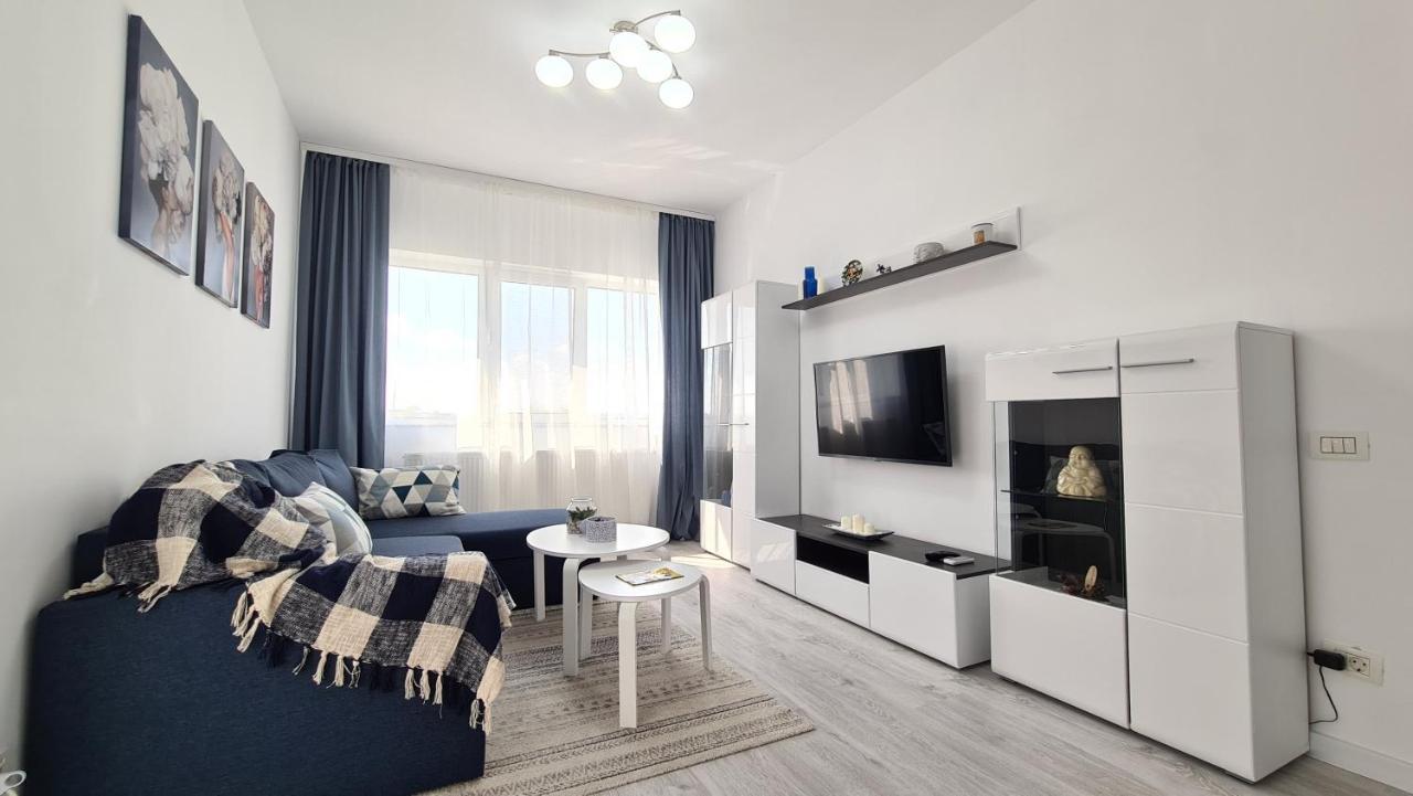 Bright Stylish Apartment In Pitesti Ngoại thất bức ảnh